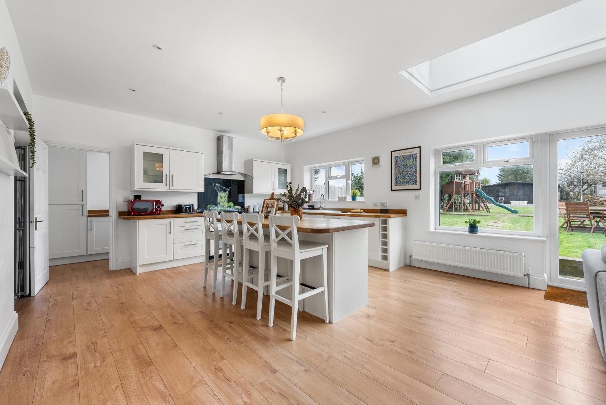 Long Term And Summer Special Offer! 5-Bedroom Spacious, Stunning Design, Sociable Areas & Cosy House Near South Downs Park, Sleeps 11 With Games Room, Private Parking And Garden- By Blue Puffin Stays Waterlooville Bagian luar foto