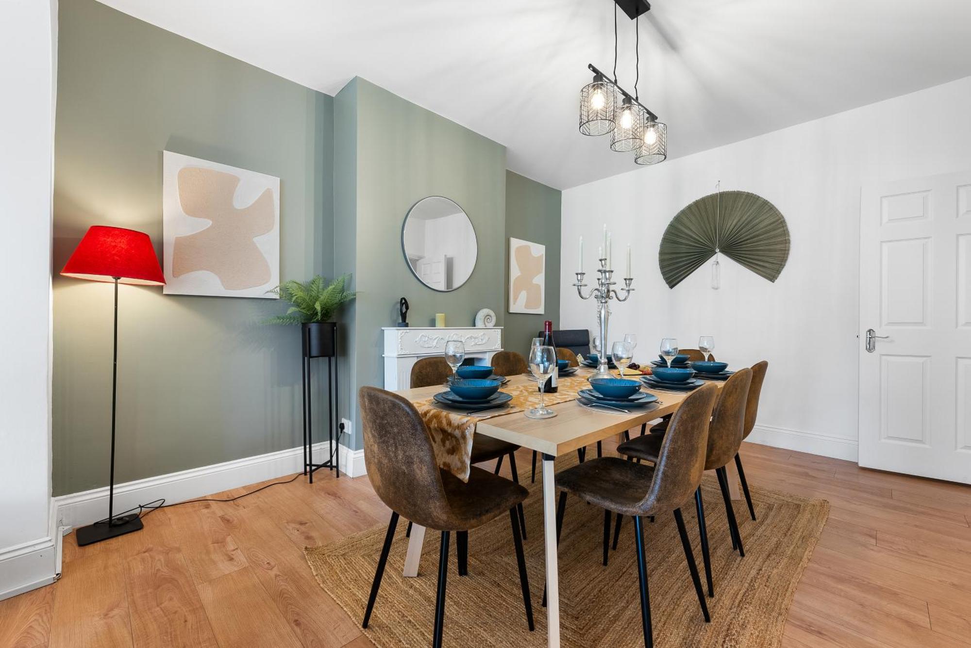 Long Term And Summer Special Offer! 5-Bedroom Spacious, Stunning Design, Sociable Areas & Cosy House Near South Downs Park, Sleeps 11 With Games Room, Private Parking And Garden- By Blue Puffin Stays Waterlooville Bagian luar foto