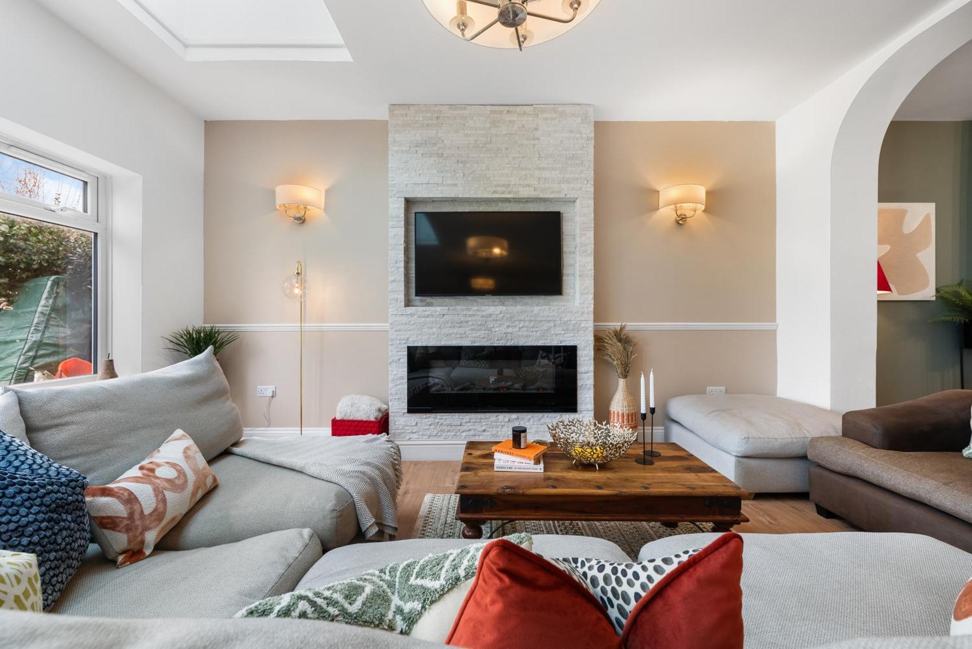Long Term And Summer Special Offer! 5-Bedroom Spacious, Stunning Design, Sociable Areas & Cosy House Near South Downs Park, Sleeps 11 With Games Room, Private Parking And Garden- By Blue Puffin Stays Waterlooville Bagian luar foto