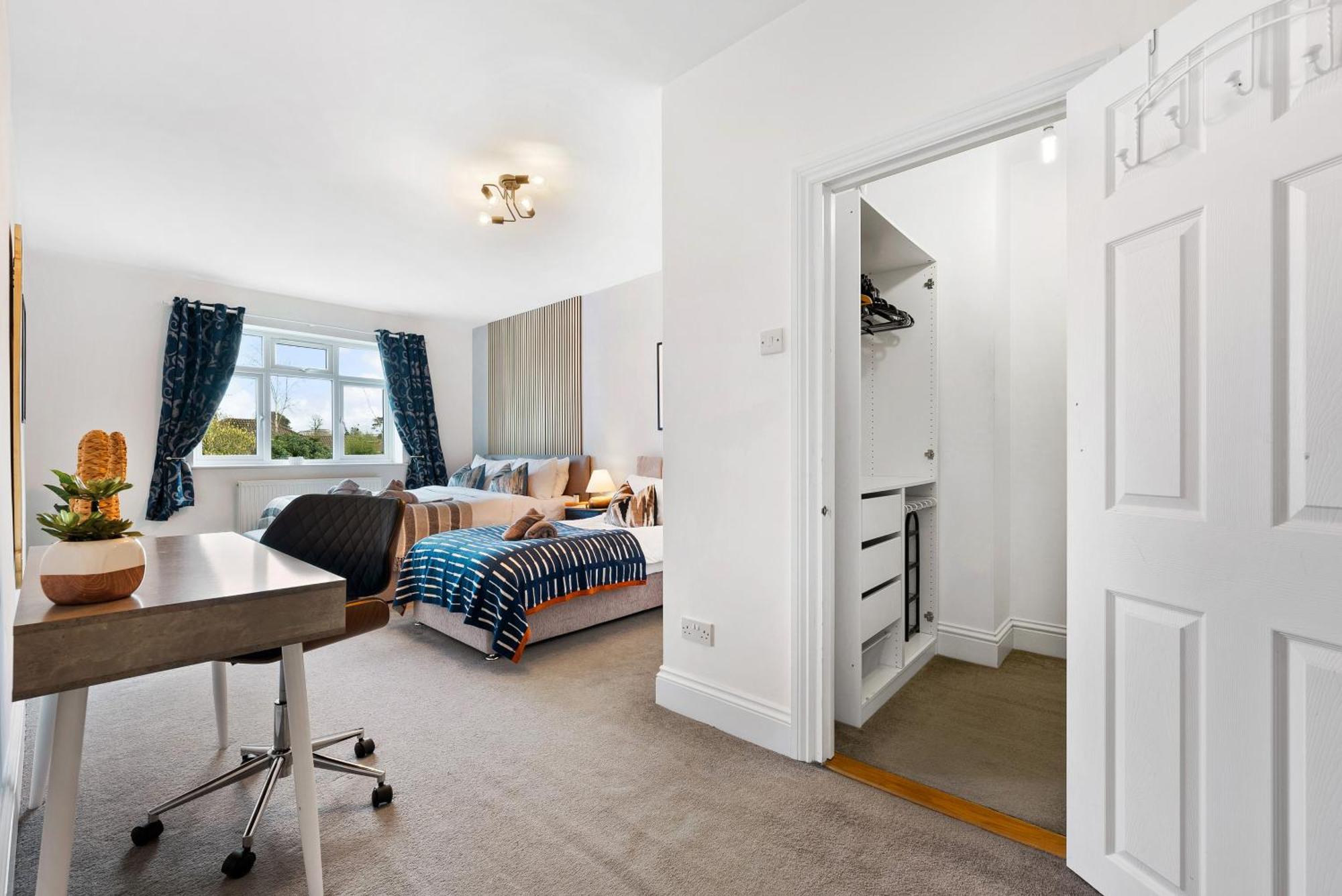 Long Term And Summer Special Offer! 5-Bedroom Spacious, Stunning Design, Sociable Areas & Cosy House Near South Downs Park, Sleeps 11 With Games Room, Private Parking And Garden- By Blue Puffin Stays Waterlooville Bagian luar foto