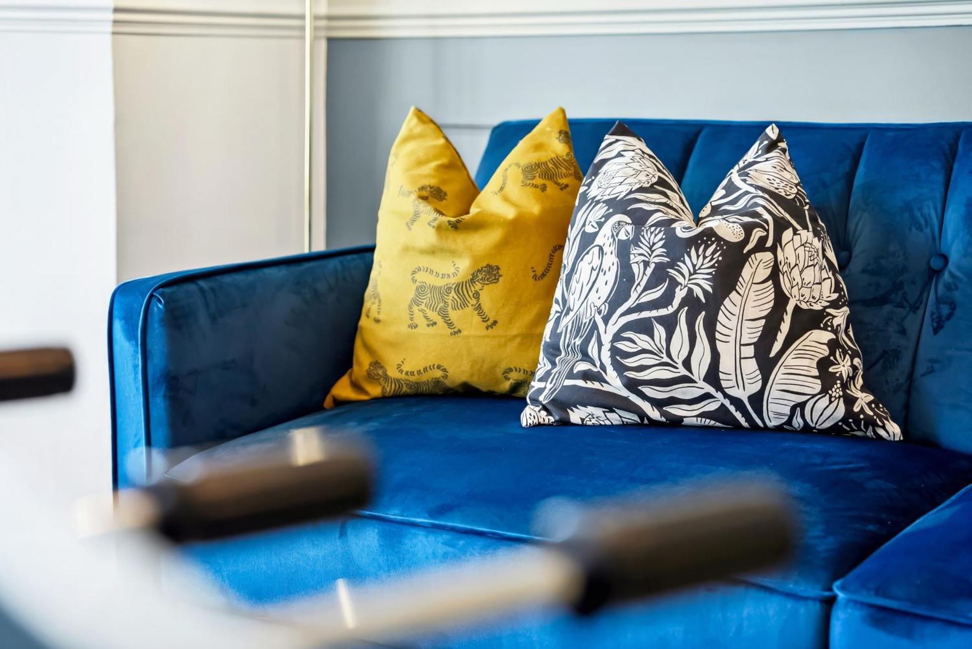 Long Term And Summer Special Offer! 5-Bedroom Spacious, Stunning Design, Sociable Areas & Cosy House Near South Downs Park, Sleeps 11 With Games Room, Private Parking And Garden- By Blue Puffin Stays Waterlooville Bagian luar foto